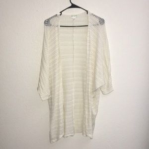 Degree cream cardigan loose fitting cute!!